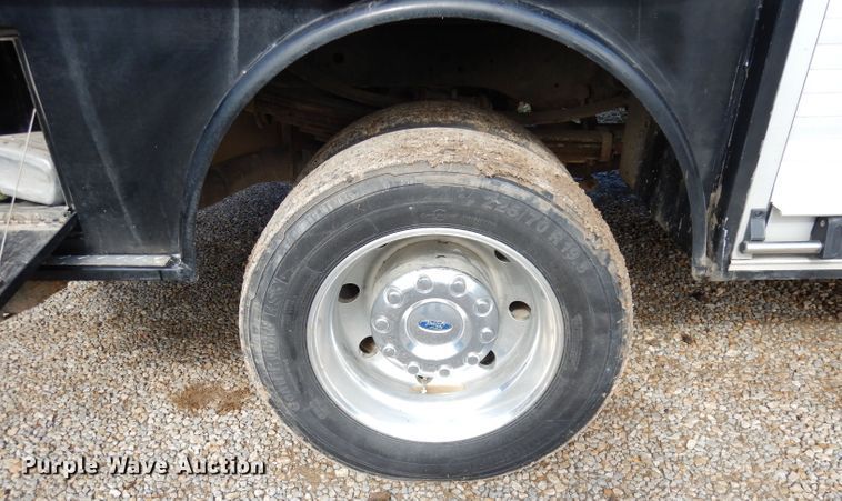 image for item DK3108 2012 Ford F550 Super Duty XLT  SuperCab flatbed truck