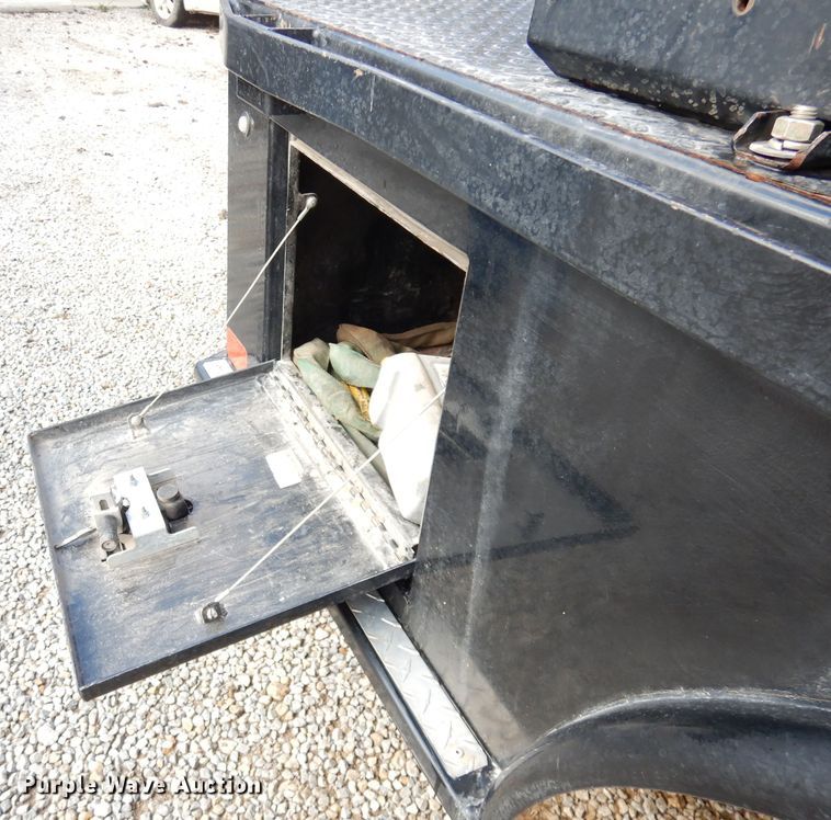 image for item DK3108 2012 Ford F550 Super Duty XLT  SuperCab flatbed truck