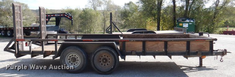 image for item DK3123 2004 Texas Bragg  equipment trailer