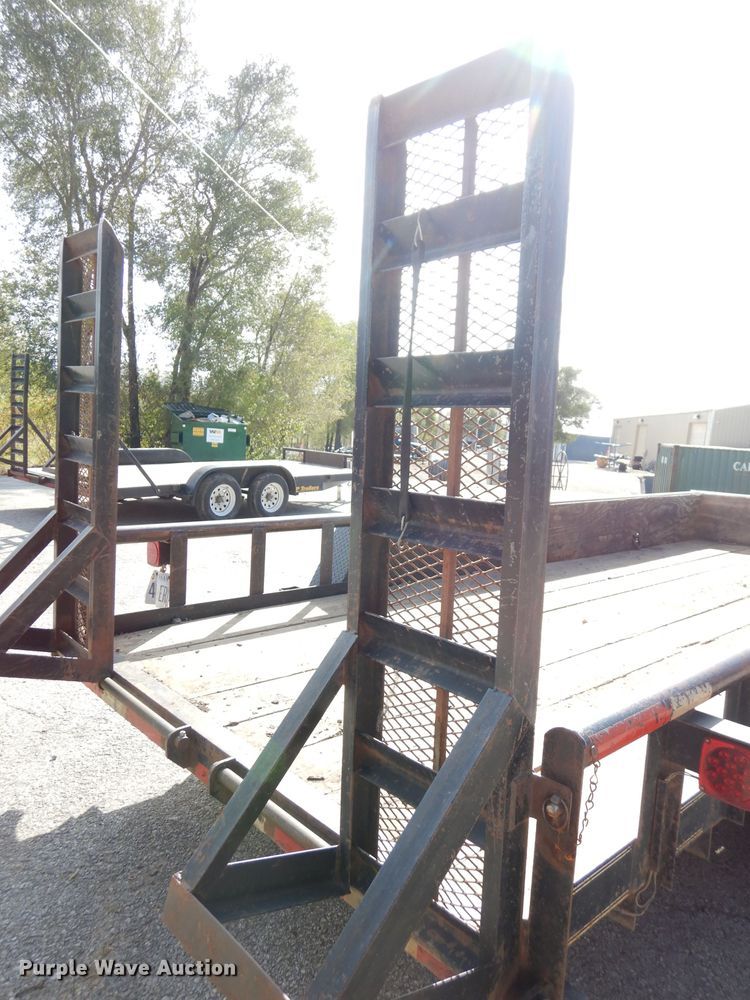 image for item DK3123 2004 Texas Bragg  equipment trailer