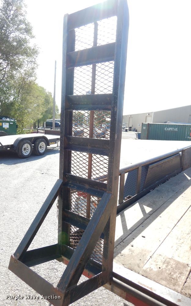 image for item DK3123 2004 Texas Bragg  equipment trailer