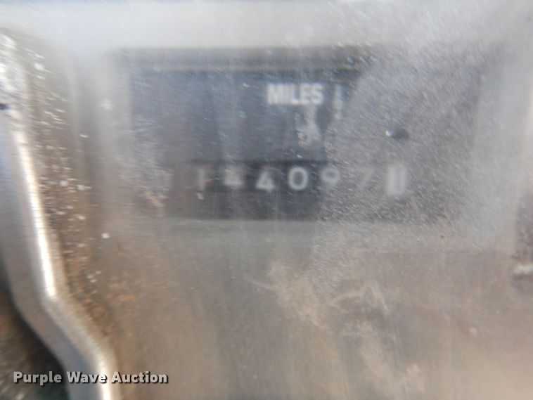 image for item DK8204 1995 International 3800 Blue Bird  school bus