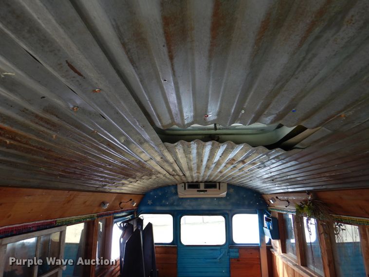 image for item DK8204 1995 International 3800 Blue Bird  school bus