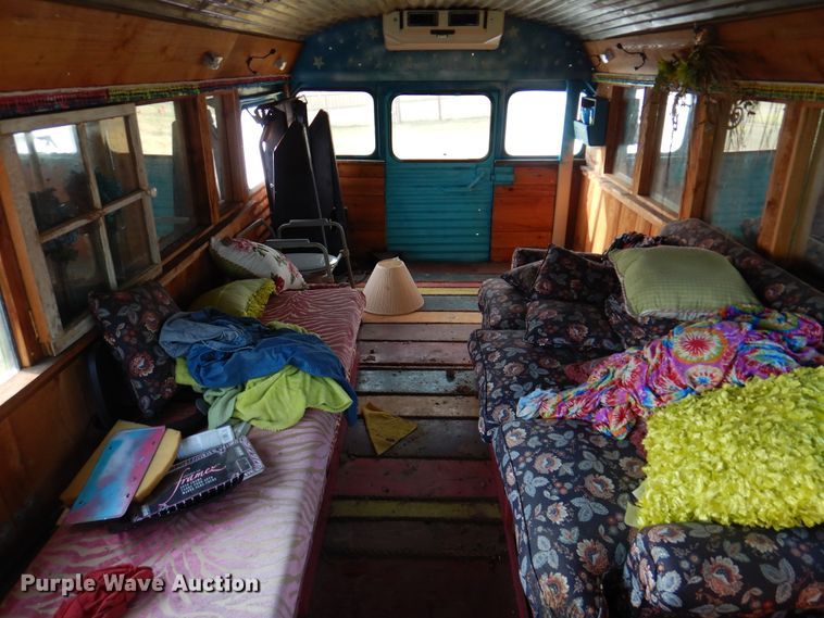 image for item DK8204 1995 International 3800 Blue Bird  school bus