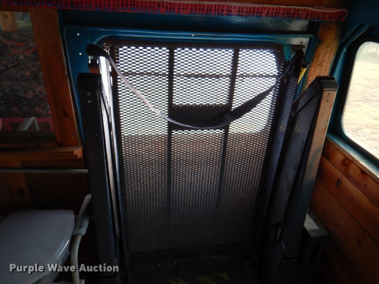 image for item DK8204 1995 International 3800 Blue Bird  school bus