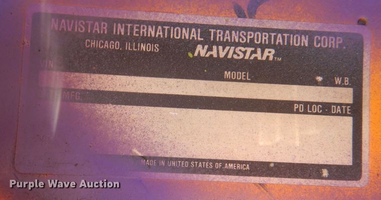 image for item DK8204 1995 International 3800 Blue Bird  school bus