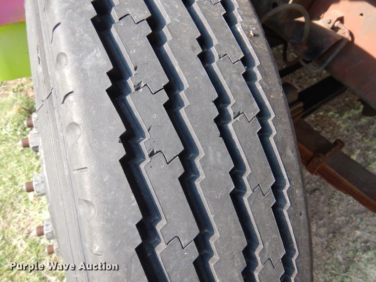 image for item DK8204 1995 International 3800 Blue Bird  school bus