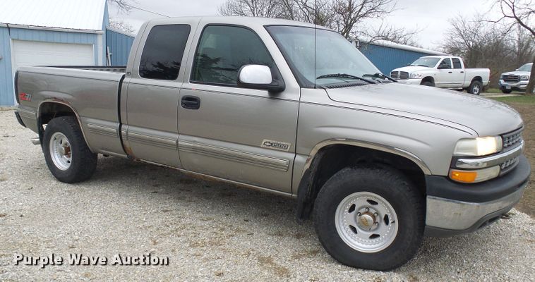 image for item DL0909 1999 Chevrolet Silverado 1500  Ext. Cab pickup truck