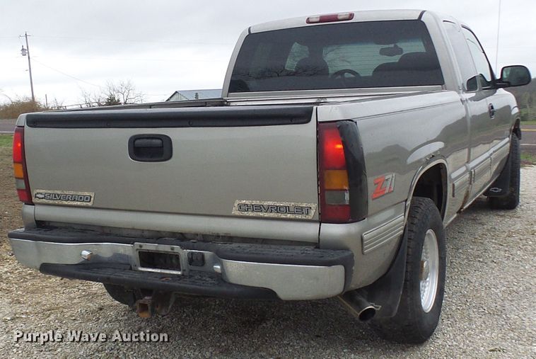 image for item DL0909 1999 Chevrolet Silverado 1500  Ext. Cab pickup truck