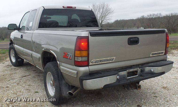 image for item DL0909 1999 Chevrolet Silverado 1500  Ext. Cab pickup truck