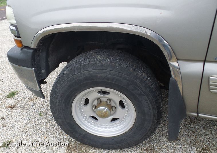 image for item DL0909 1999 Chevrolet Silverado 1500  Ext. Cab pickup truck