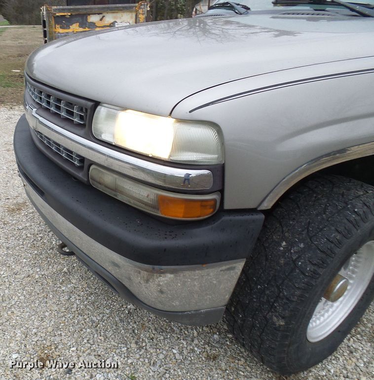 image for item DL0909 1999 Chevrolet Silverado 1500  Ext. Cab pickup truck