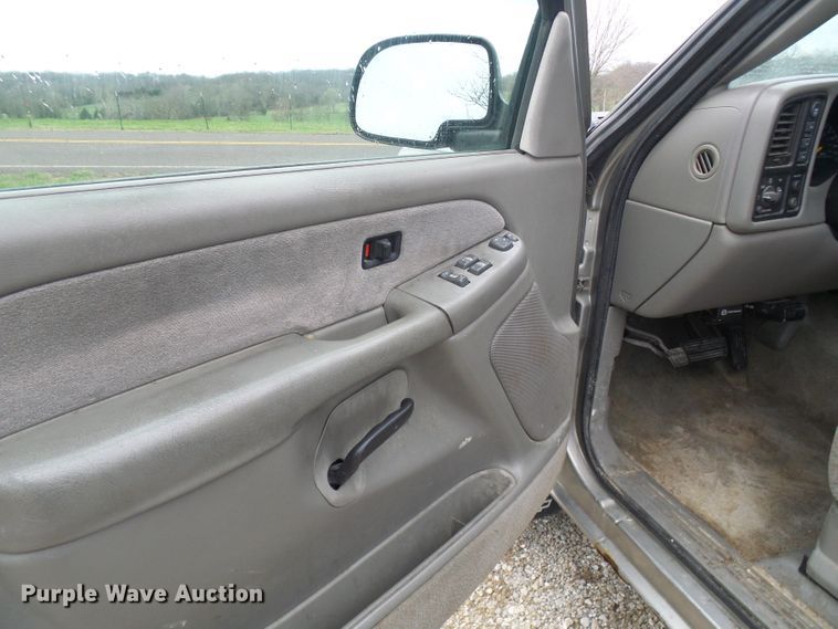 image for item DL0909 1999 Chevrolet Silverado 1500  Ext. Cab pickup truck