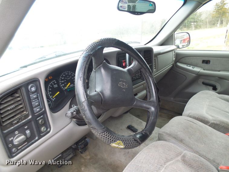 image for item DL0909 1999 Chevrolet Silverado 1500  Ext. Cab pickup truck