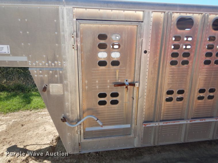 image for item DL6451 2006 Wilson PSGN-5724T  livestock trailer