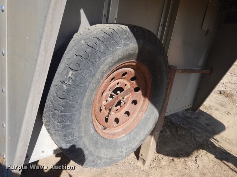 image for item DL6451 2006 Wilson PSGN-5724T  livestock trailer