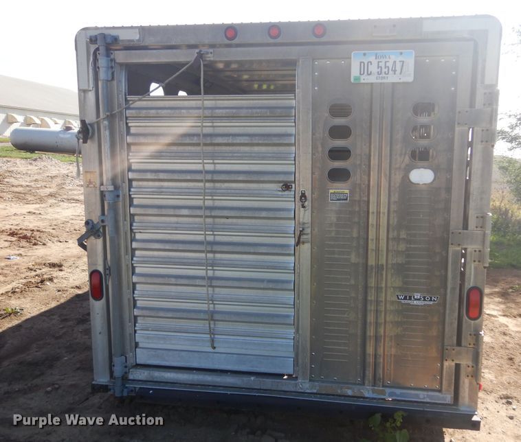 image for item DL6451 2006 Wilson PSGN-5724T  livestock trailer
