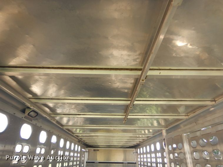 image for item DL6451 2006 Wilson PSGN-5724T  livestock trailer