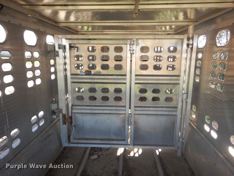 image for item DL6451 2006 Wilson PSGN-5724T  livestock trailer