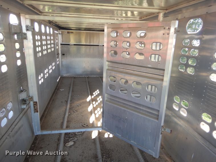 image for item DL6451 2006 Wilson PSGN-5724T  livestock trailer