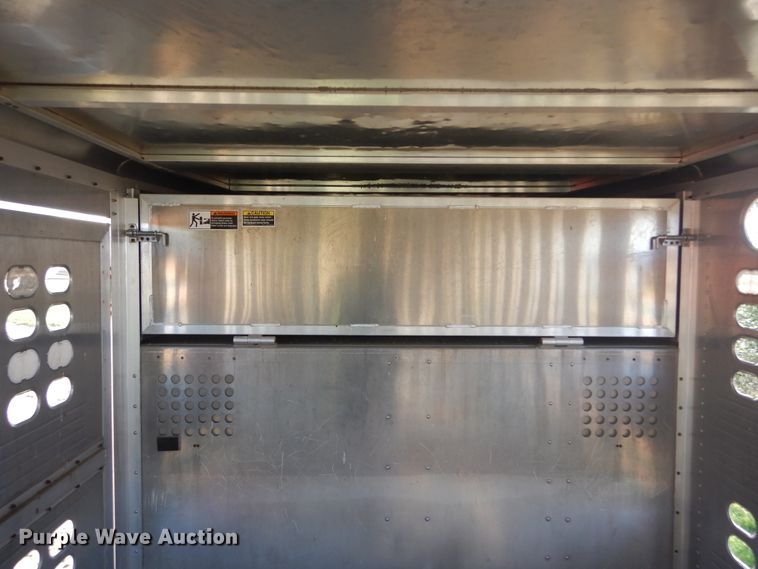 image for item DL6451 2006 Wilson PSGN-5724T  livestock trailer