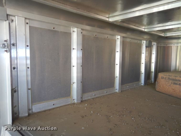 image for item DL6451 2006 Wilson PSGN-5724T  livestock trailer