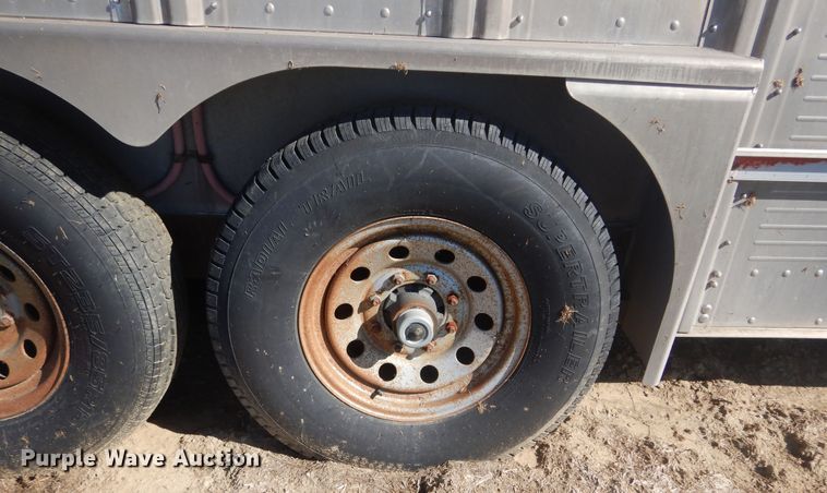 image for item DL6451 2006 Wilson PSGN-5724T  livestock trailer