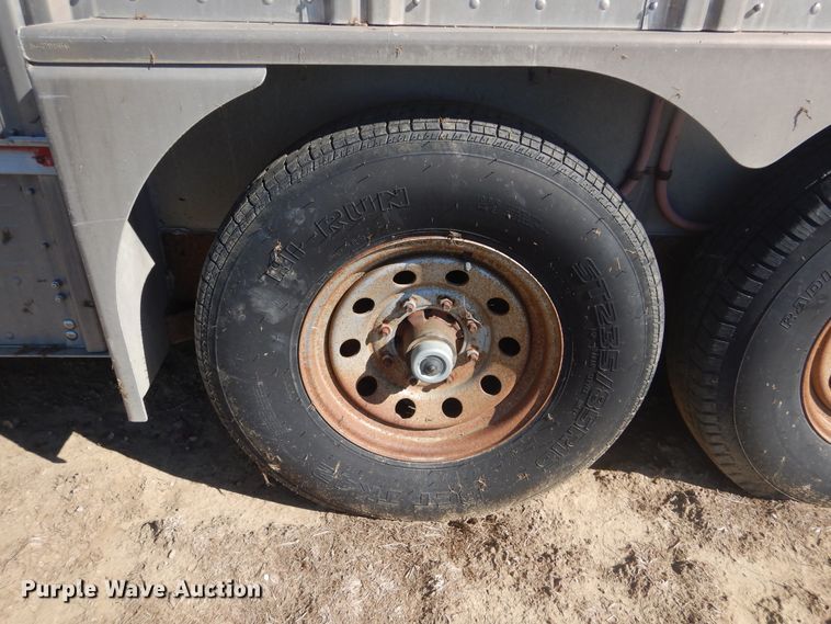 image for item DL6451 2006 Wilson PSGN-5724T  livestock trailer