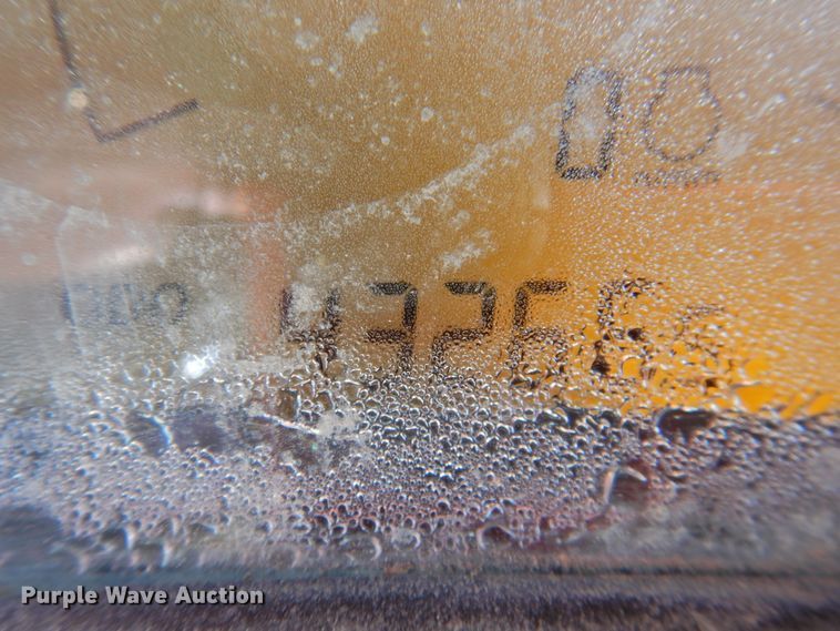 image for item DN0001 2018 John Deere 855E  utility vehicle