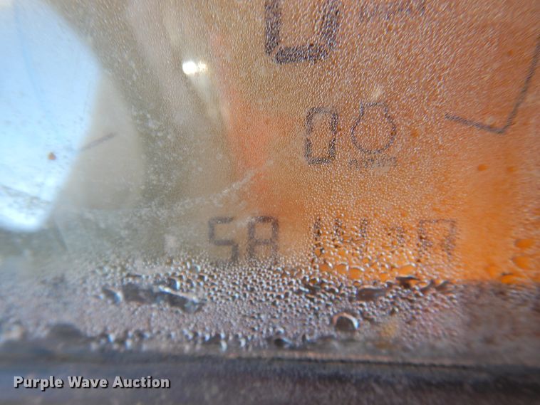 image for item DN0001 2018 John Deere 855E  utility vehicle