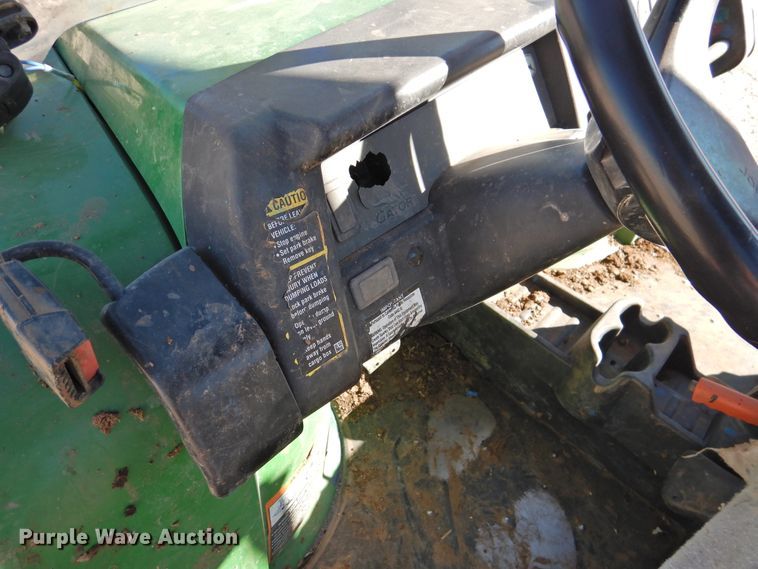 image for item DN0001 2018 John Deere 855E  utility vehicle
