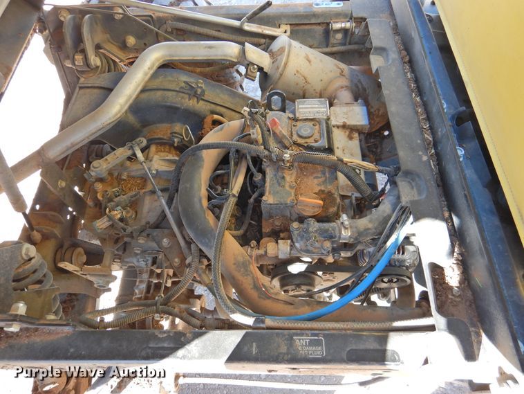 image for item DN0001 2018 John Deere 855E  utility vehicle