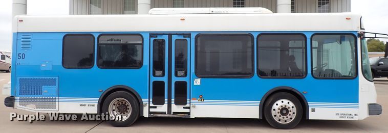image for item DN2185 2006 El Dorado E-Z Rider II  transit bus