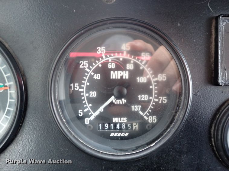 image for item DN2185 2006 El Dorado E-Z Rider II  transit bus