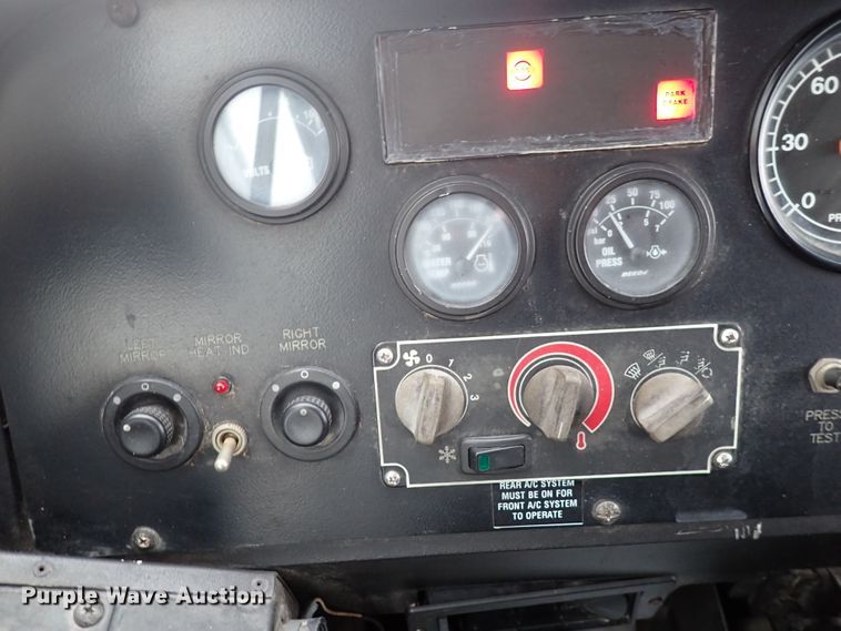 image for item DN2185 2006 El Dorado E-Z Rider II  transit bus