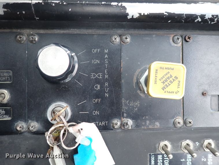 image for item DN2185 2006 El Dorado E-Z Rider II  transit bus