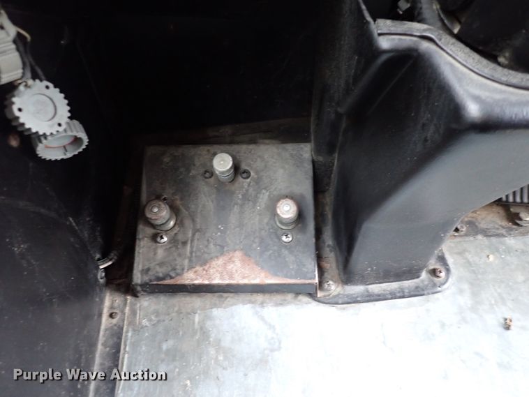 image for item DN2185 2006 El Dorado E-Z Rider II  transit bus