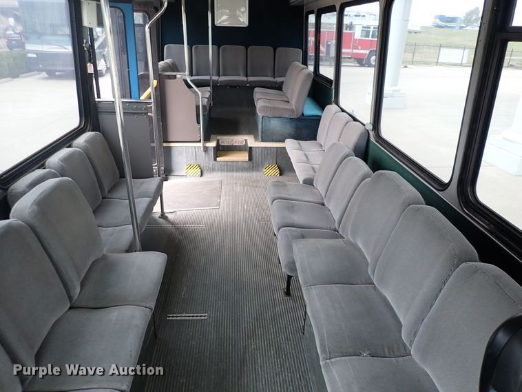 image for item DN2185 2006 El Dorado E-Z Rider II  transit bus