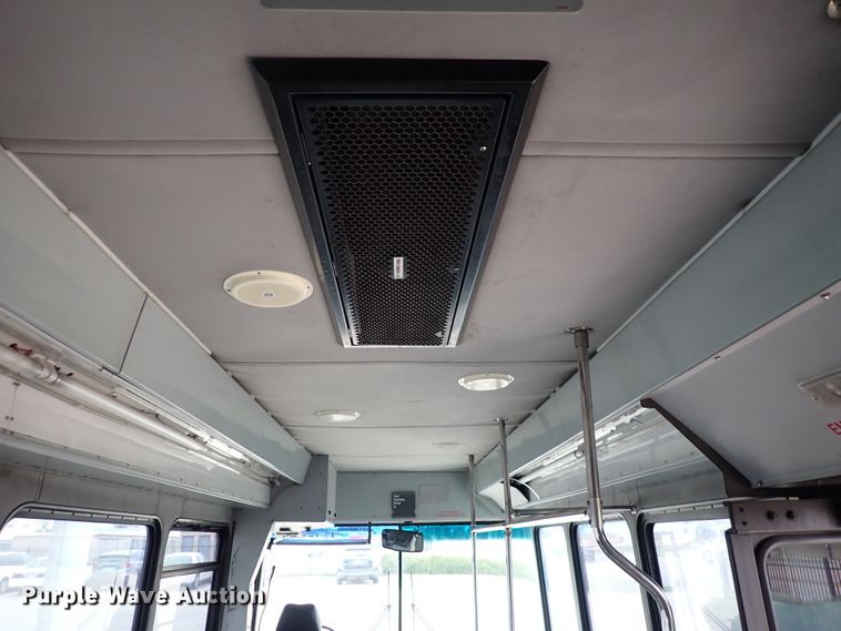 image for item DN2185 2006 El Dorado E-Z Rider II  transit bus