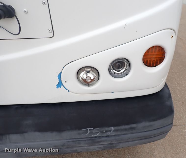 image for item DN2185 2006 El Dorado E-Z Rider II  transit bus