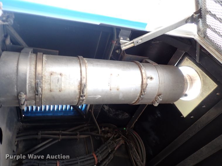 image for item DN2185 2006 El Dorado E-Z Rider II  transit bus