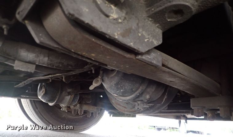 image for item DN2185 2006 El Dorado E-Z Rider II  transit bus