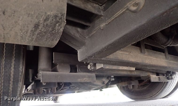 image for item DN2185 2006 El Dorado E-Z Rider II  transit bus