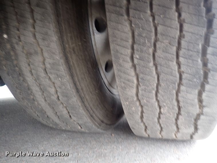 image for item DN2185 2006 El Dorado E-Z Rider II  transit bus