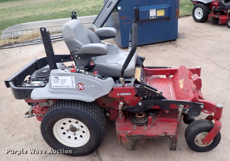 image for item DN2229 Exmark S-series  ZTR lawn mower