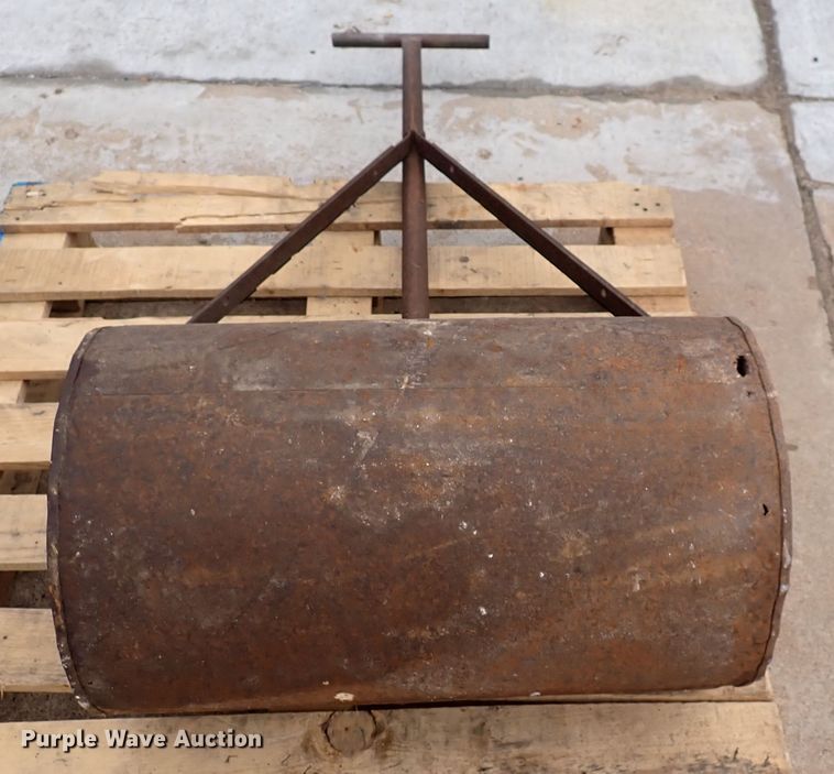 image for item DN2233 Lawn and garden equipment