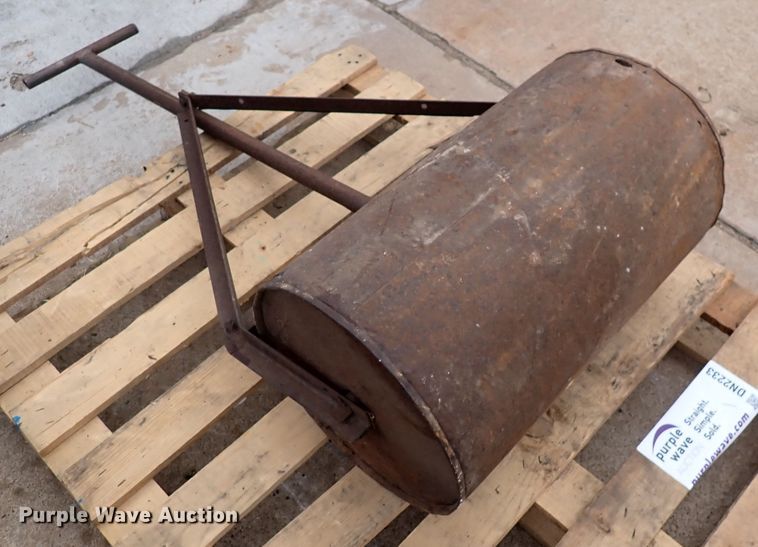 image for item DN2233 Lawn and garden equipment