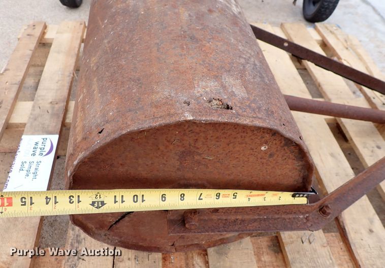 image for item DN2233 Lawn and garden equipment