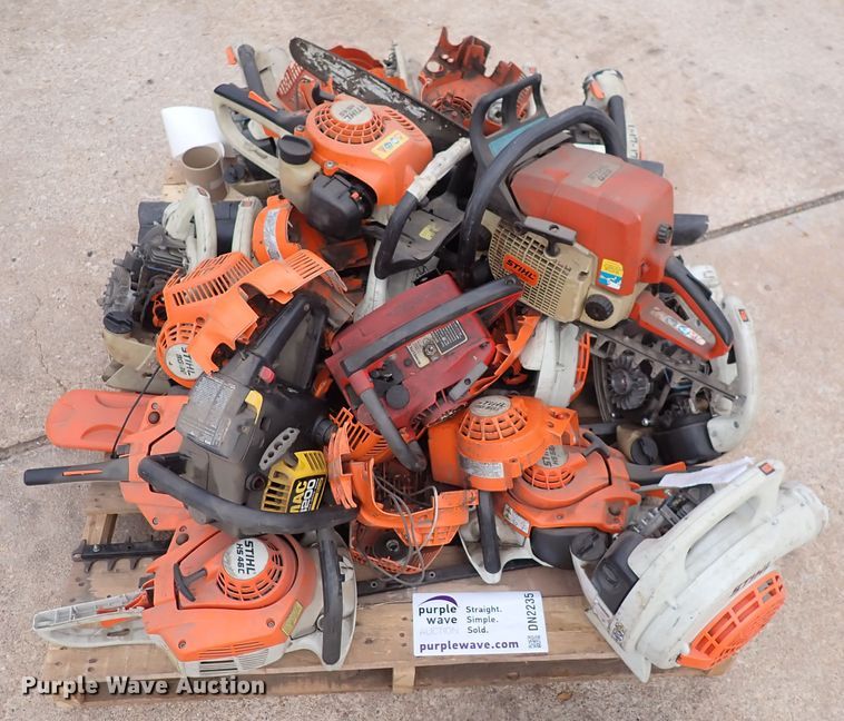 image for item DN2235 Lawn and garden equipment