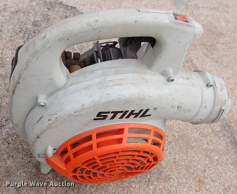 image for item DN2235 Lawn and garden equipment